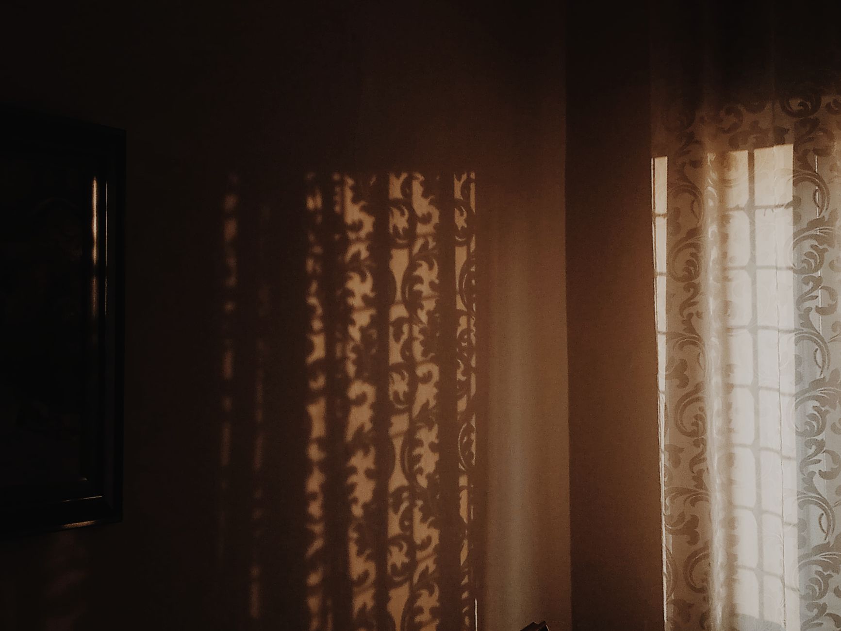 The Same Color in Winter Light vs Summer Light - light & season